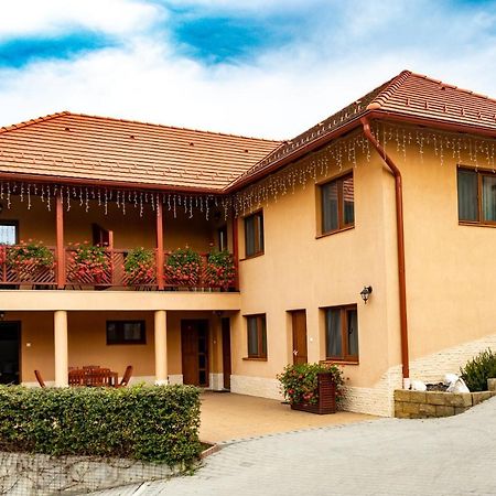 Casa Tofi Vendeghaz Apart otel Praid Dış mekan fotoğraf